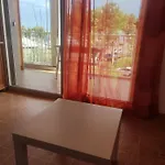 De A La Dans Securisee Lägenhet Gruissan