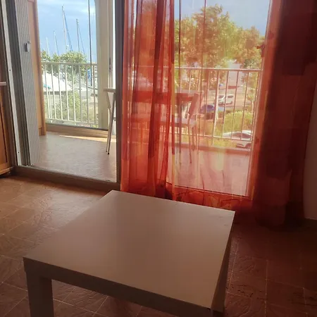 De A La Dans Securisee Apartmán Gruissan